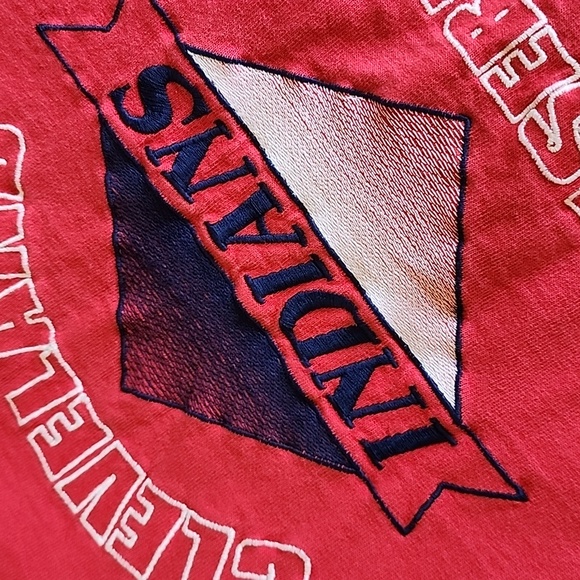 Vintage MLB Cleveland Indians TShirt - Picture 3 of 6
